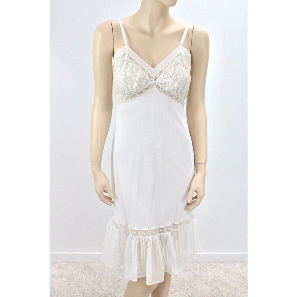 Vintage Pembrooke Full Slip Size 34 Lace Wide Chiffon Flounce Off White Nylon